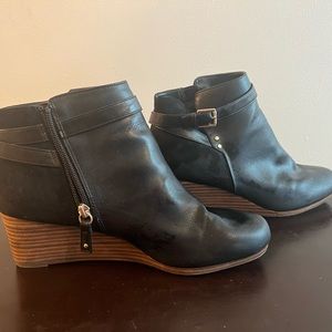 Dr. Scholl’s Wedge Booties
